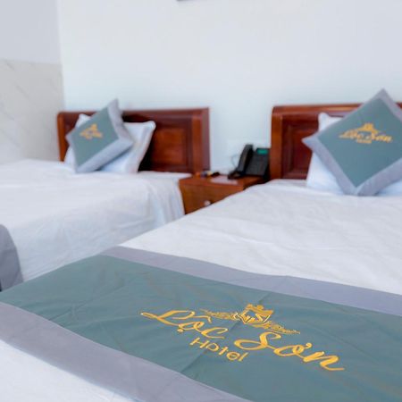 Loc Son Hotel Buon Ma Thuot Exterior photo