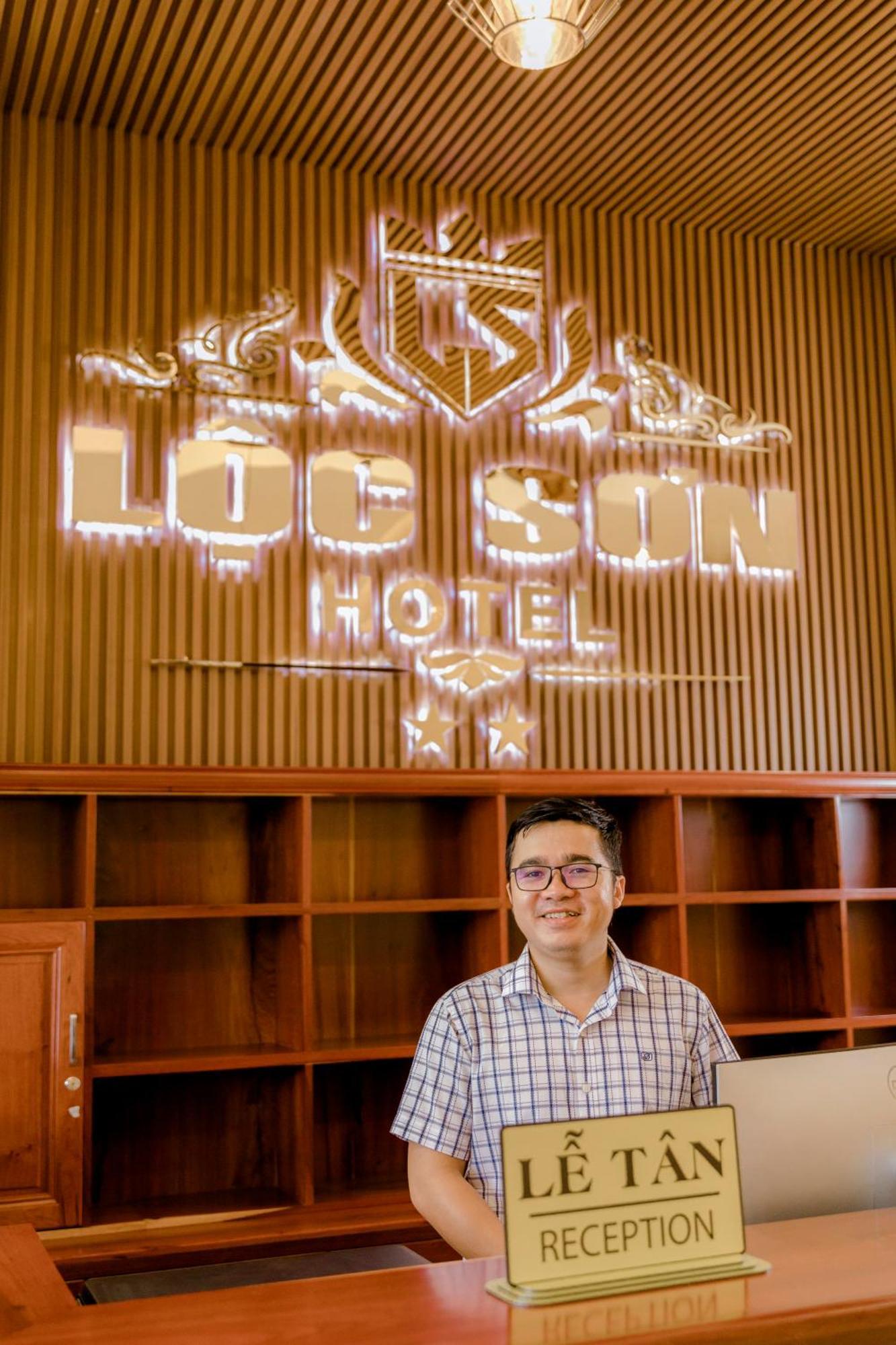 Loc Son Hotel Buon Ma Thuot Exterior photo