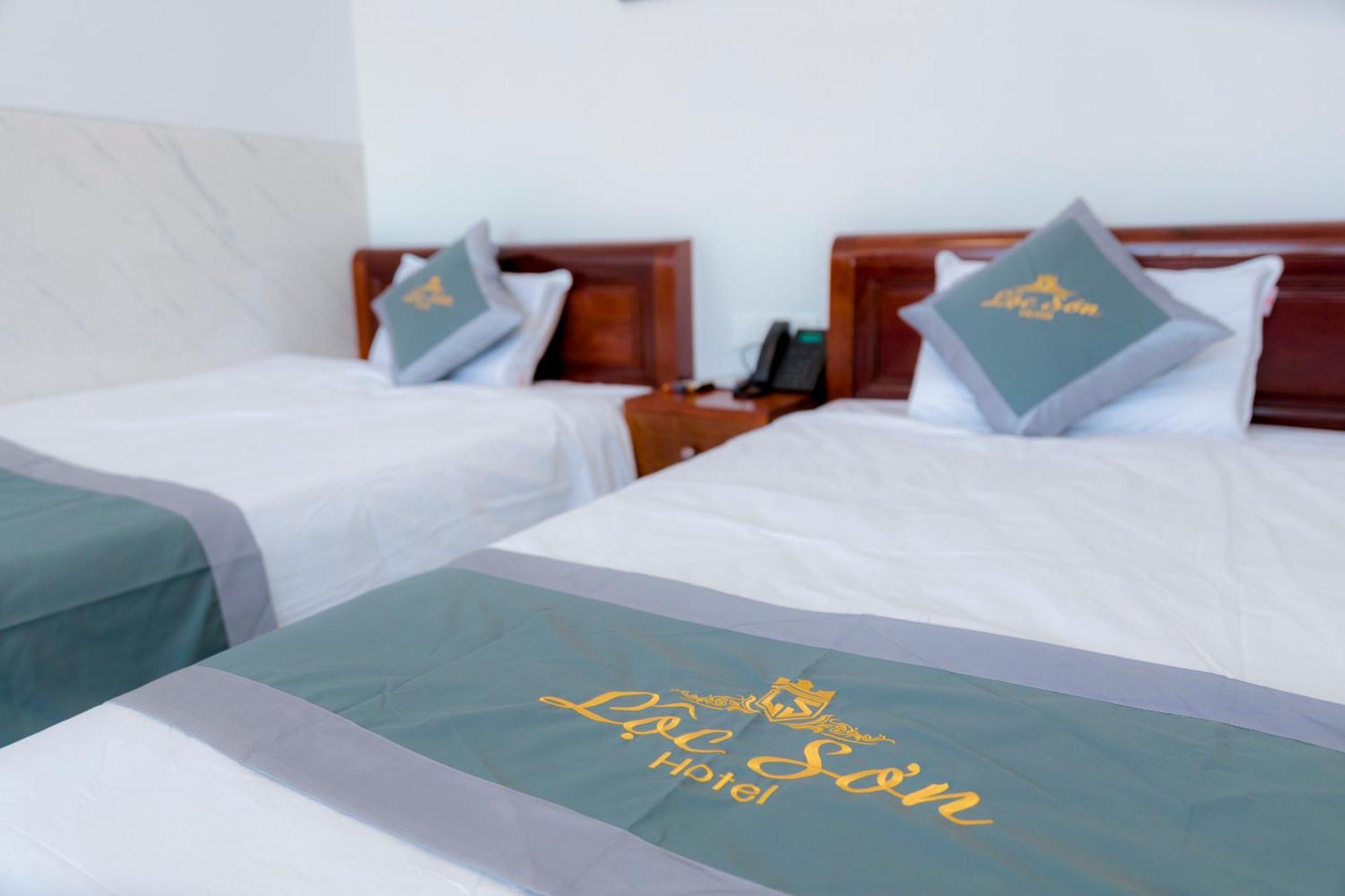 Loc Son Hotel Buon Ma Thuot Exterior photo